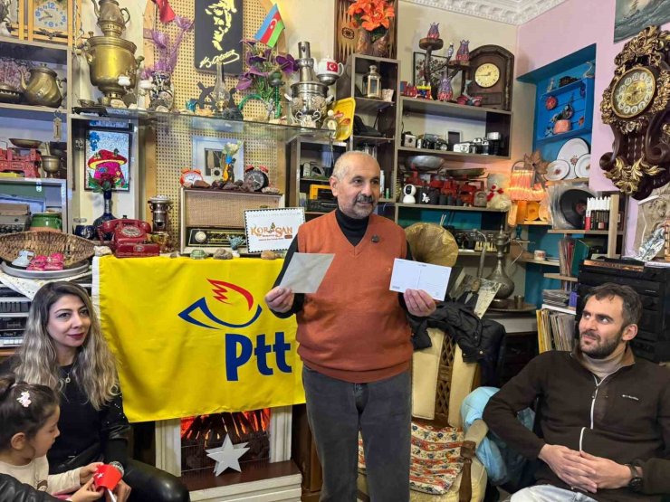 Iğdır’da nostalji rüzgarı: Pul ve kartpostalla mesaj gönderme geleneği yeniden canlandı
