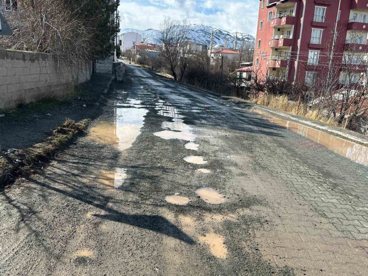 Kağızman’da yol çilesi yıllardır çözüme kavuşmadı
