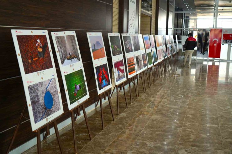 Muş’ta "15. Tarım Orman ve İnsan" fotoğraf sergisi ziyarete açıldı
