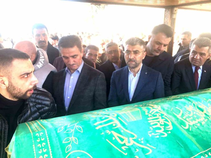 Fatih Kutlu öğretmen son yolculuğuna uğurlandı