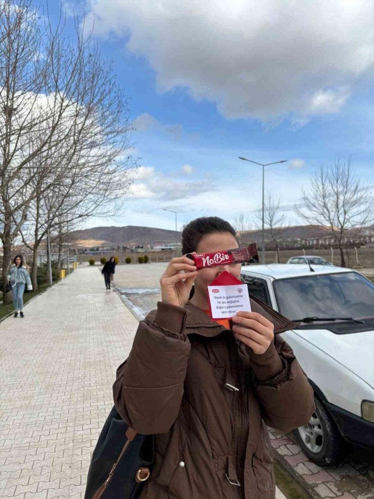 Elazığ’da ‘Mutluluk Paylaştıkça Çoğalır’ sosyal deneyi