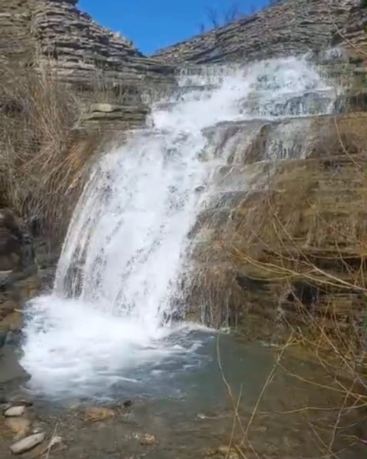 Elazığ’da yağışlar sonrası şelaleler coştu
