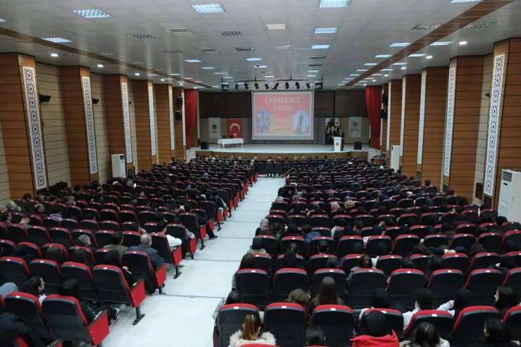 "Akif’in Diliyle Çanakkale" konulu konferans düzenlendi