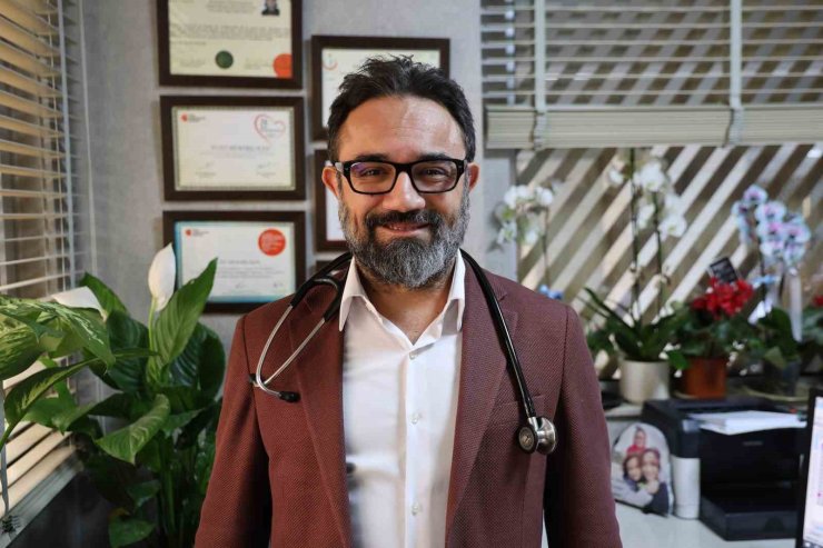 Kardiyoloji Uzmanı Demirkıran: "Sağlıklı bir kalp için sigara ve alkolden uzak durmak büyük önem taşır"