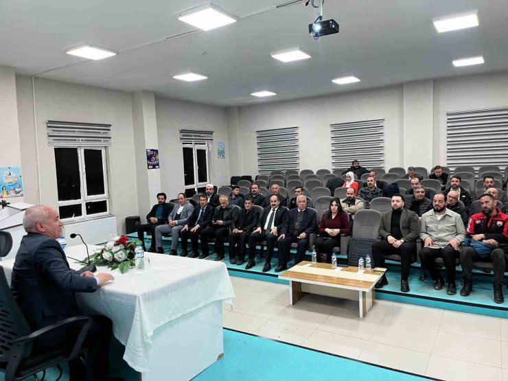 Ağrı’da derneklere yönelik proje bilgilendirme eğitimi düzenlendi