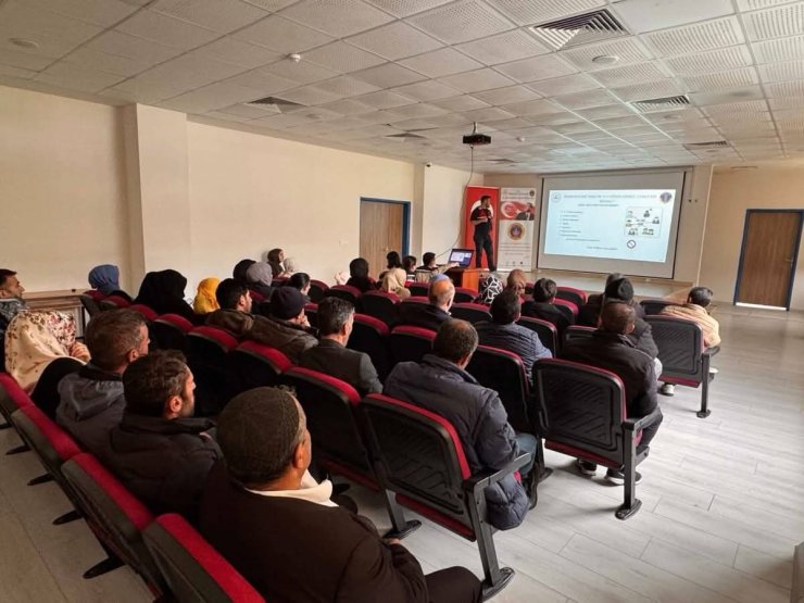 Bingöl’de öğrenci ve velilere şiddetle mücadele eğitimi