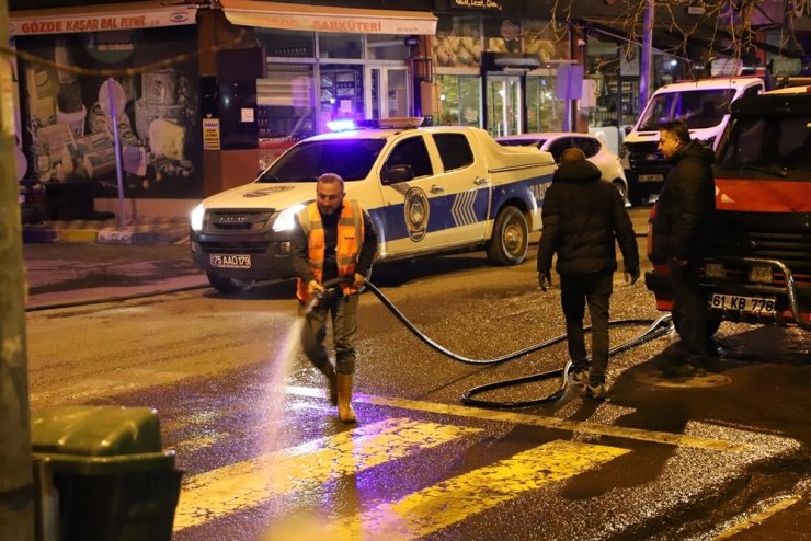 Belediye ekiplerinin bahar temizliği sürüyor