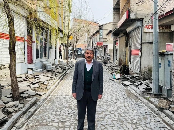 Patnos’ta yol sezonu başladı: İnönü Mahallesi’nde çalışmalar start aldı