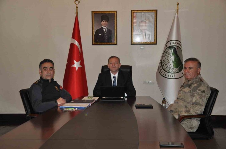 Kars’ta güvenlik zirvesi: 150 operasyon, 90 hesaba erişim engeli