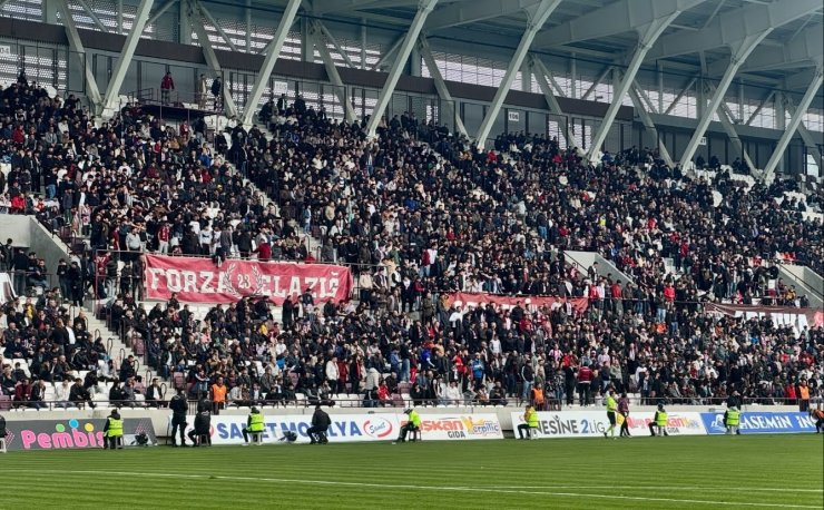 Elazığspor’dan taraftarlara çağrı: Bordo-Beyaz renklerle tribünde yer alalım
