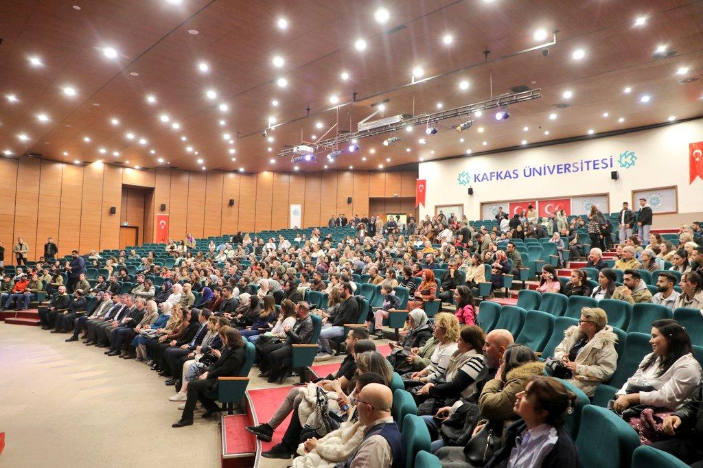 hatay-medeniyetler-korosu-karslilari-buyuledi-2.jpg