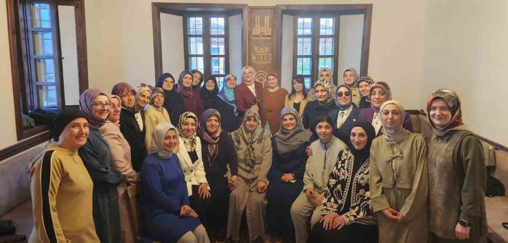 Hüma Hatun Dost Meclisi’nde şehit ve gazi anneleri ağırlandı