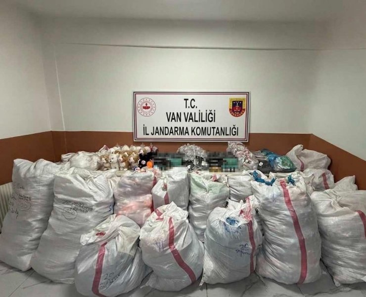 Van’da 21 milyon TL değerinde gümrük kaçağı malzeme ele geçirildi