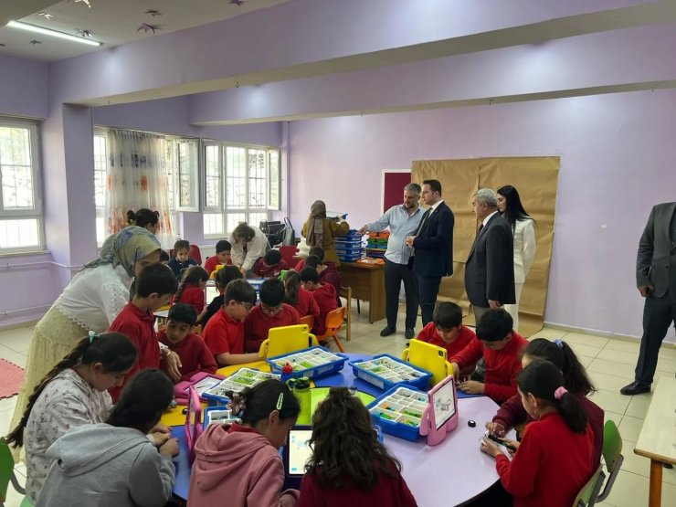 Elazığ’da robotik kodlama etkinliği