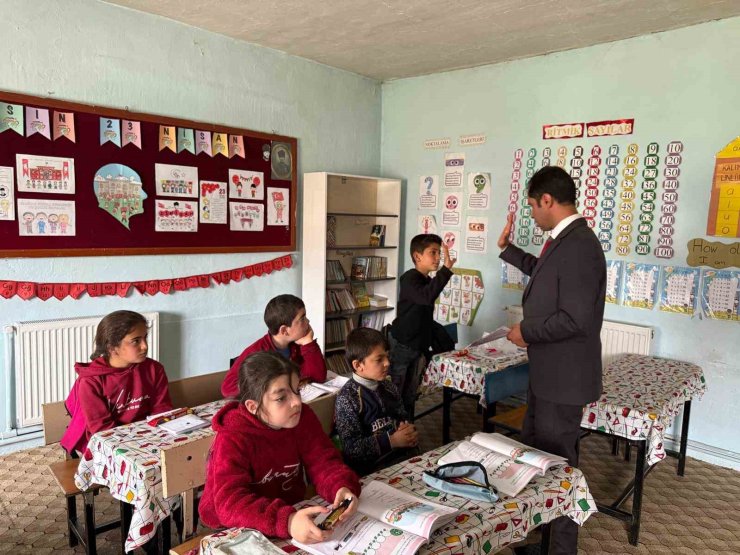 İki ayının saldırısından kurtulan Sencer okula başladı