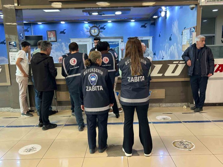 Van’da bayram öncesi otobüs terminallerinde bilet denetimi