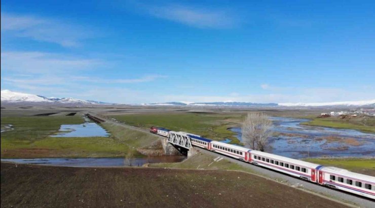 Kars’ta vatandaş rotayı Doğu Ekspresi’ne çevirdi