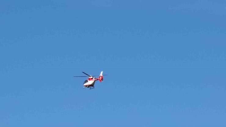 Bahçesaray’da kalp hastası için hava ambulansı havalandı