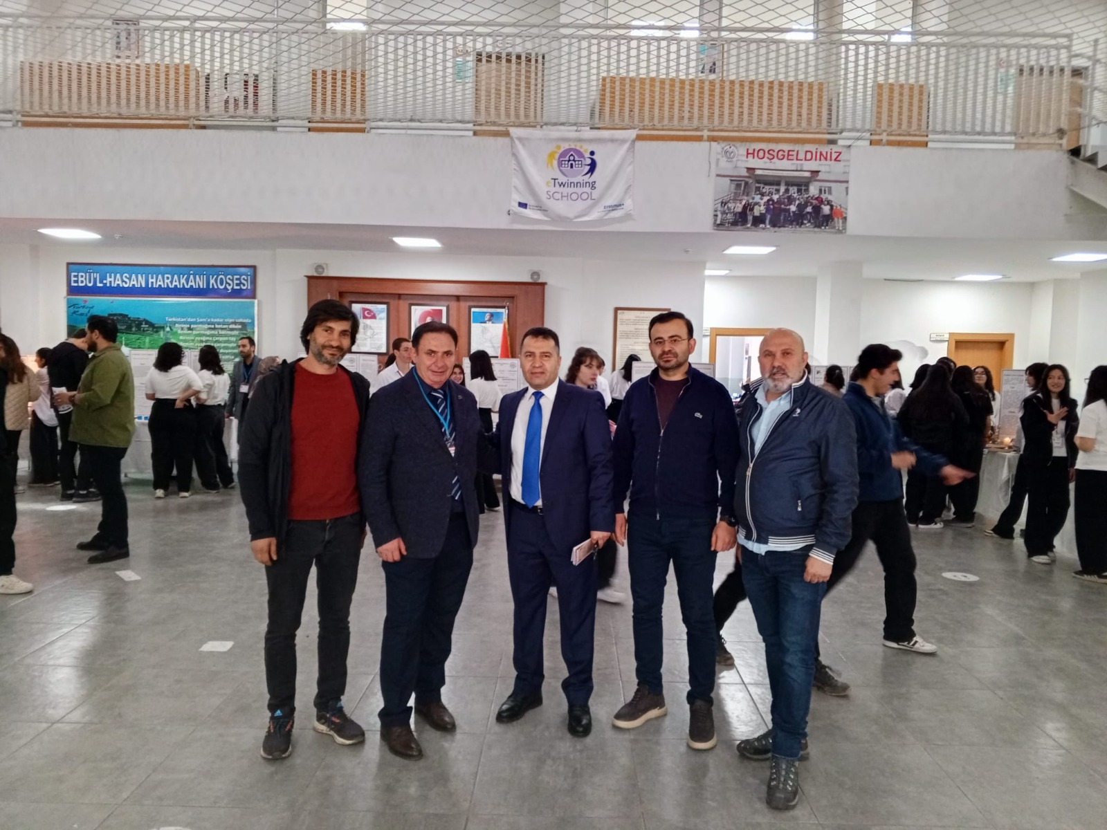 20c2e1d9-ccaa-4d51-80f4-0d2f592c25a9.jpg