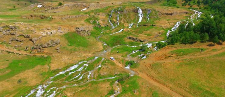 Munzur Dağları’nın eteklerinde serin rota