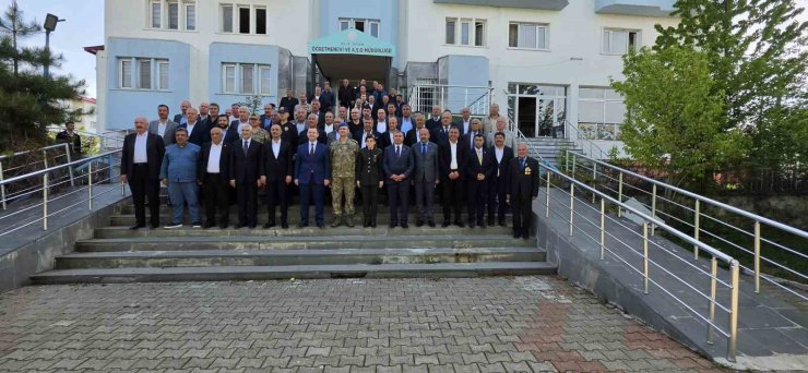 Tatvan’da bayramlaşma programı gerçekleştirildi