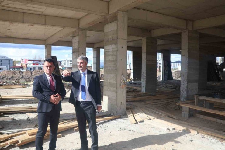 Bakan Yardımcısı Tarıkdaroğlu, huzurevi projesini yerinde inceledi