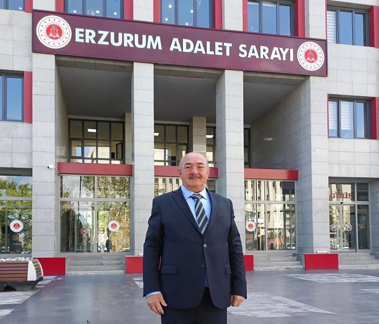 Erzurum Adliyesi’nde vefa dolu veda: 45 yıllık hizmetin ardından emekliye ayrıldı