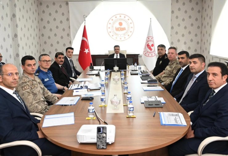 Vali Baruş, Horasan’da