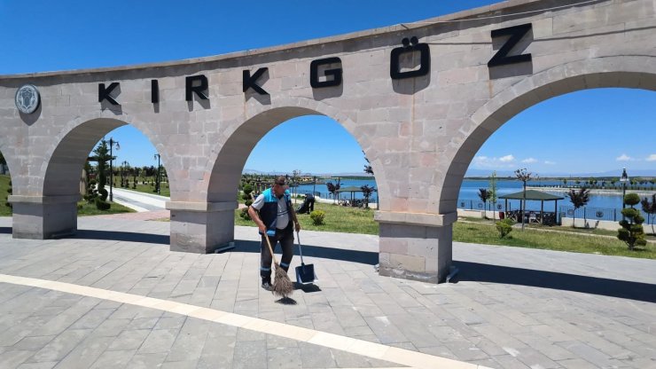 Battalgazi Belediyesi’nden Kırkgöz Sahil Parkı’nda temizlik çalışması