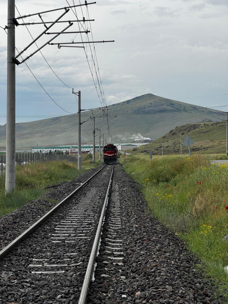 aw724988-04.jpg