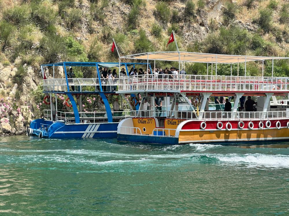 aw725282-02-1.jpg
