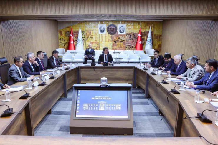 Sahipsiz hayvanlara yönelik çalışmalar kurul toplantısında ele alındı