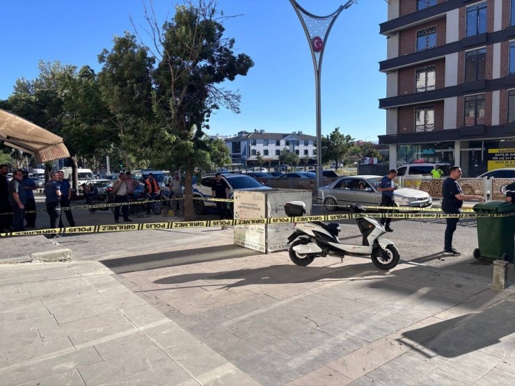 Erzincan’da bıçaklı ve sopalı kavga: 3 yaralı