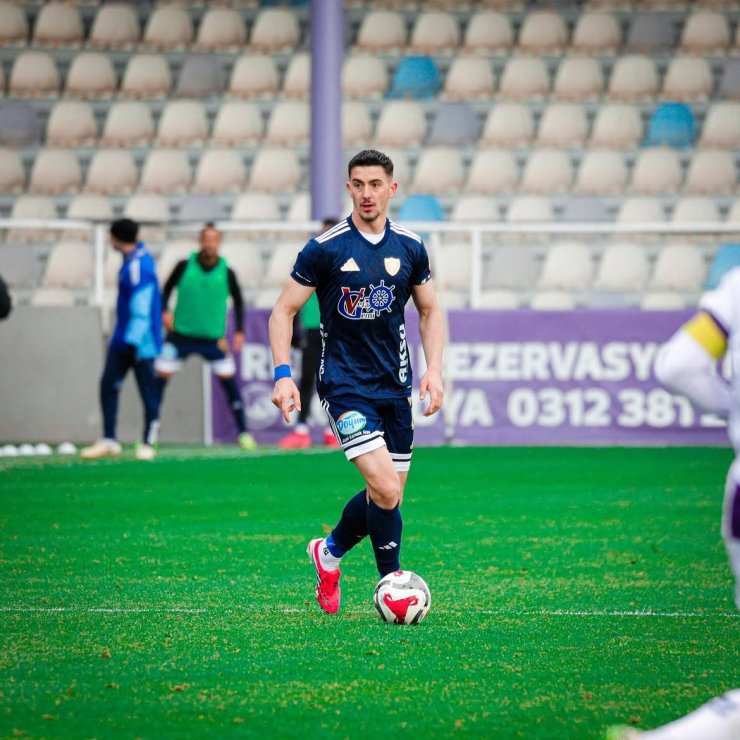Erzurumspor FK’da iç transfer hareketliliği: Gerxhaliu ve Sefa Akgün ile yola devam
