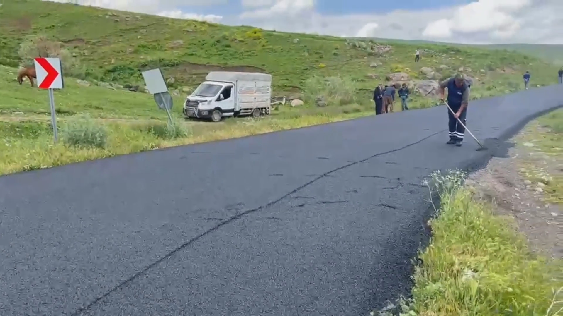 kars-il-ozel-idaresinden-arpacaya-dev-ulasim-yatirimi-3.jpg