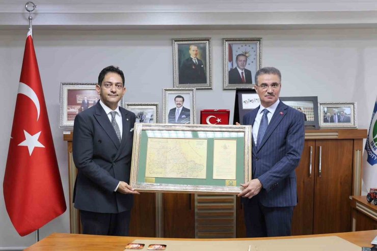 Vali Aydın Baruş, Erzurum Ticaret Borsası’nın stratejik projelerini inceledi