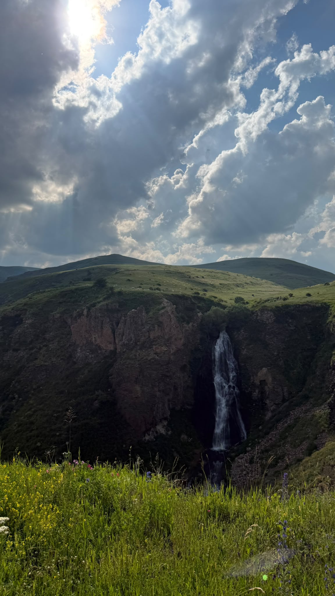 4dcea8a6-85a8-42b0-a6c7-b6768fb41ca2.jpg