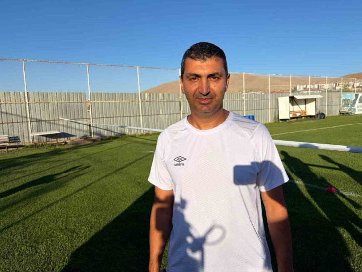 Elazığspor Teknik Direktörü Bozkurt: "Kadro kalitemiz her anlamda iyi"