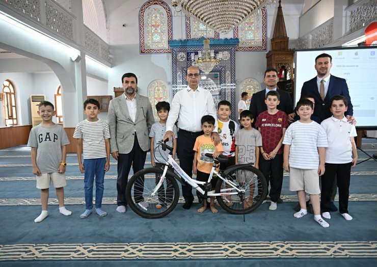 Başkan Geçit, " Rotamız Cami neşesi" etkinliğinde çocukların coşkusuna ortak oldu