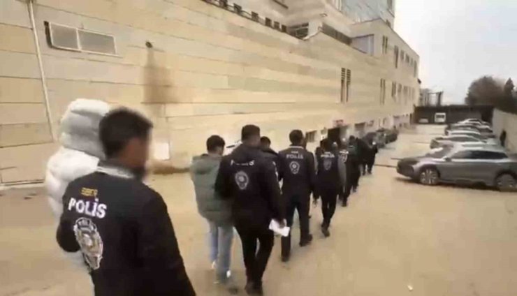 1,4 milyar liralık siber dolandırıcılığa 13 tutuklama
