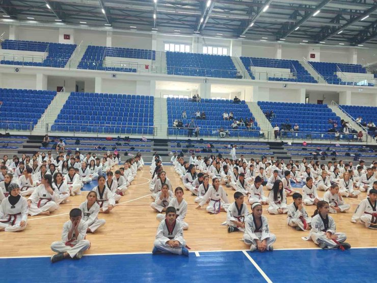 Malatya’da 476 sporcu siyah kuşak için ter döktü