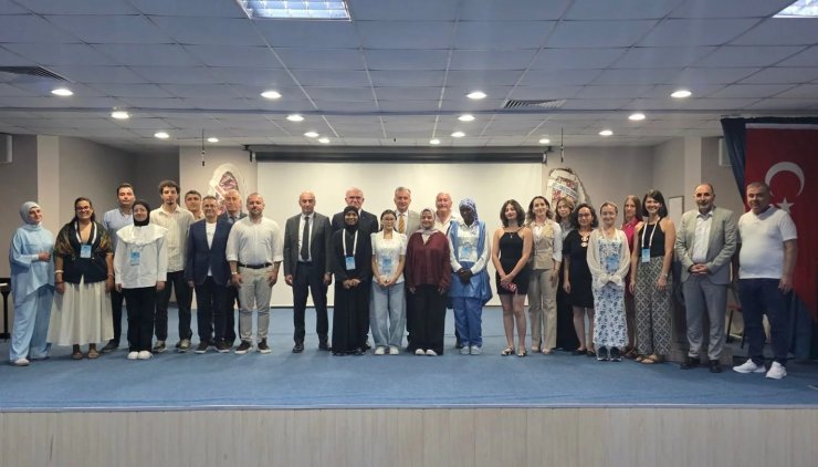 EBYÜ’de Türkçe Yaz Okulu öğrencilerine sertifikaları verildi