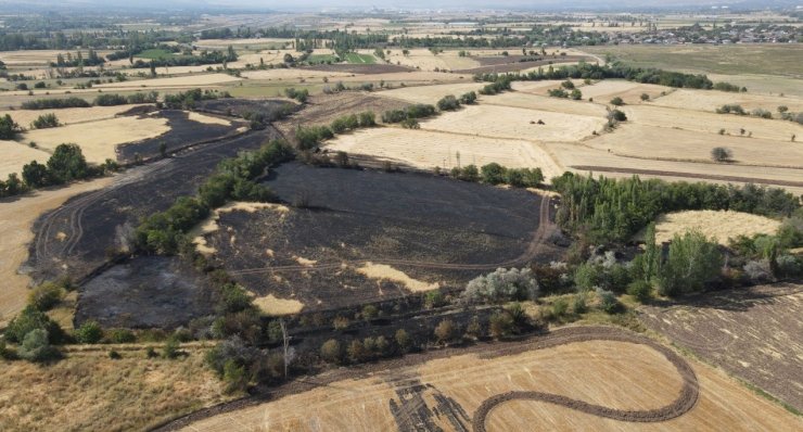 Erzincan’daki yangının bilançosu drone ile görüntülendi