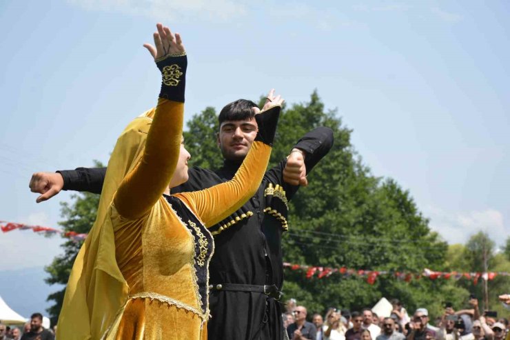Posof Kültür ve Sanat Festivali renkli görüntülere sahne oldu