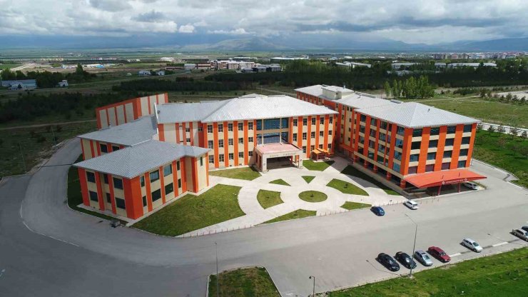 Atatürk Üniversitesi hukuk fakültesi mali hukuk anabilim dalından uluslararası bilimsel başarı