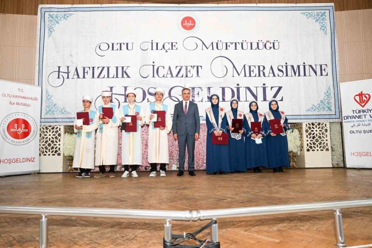 Oltu’da 54 hafız için icazet merasimi düzenlendi