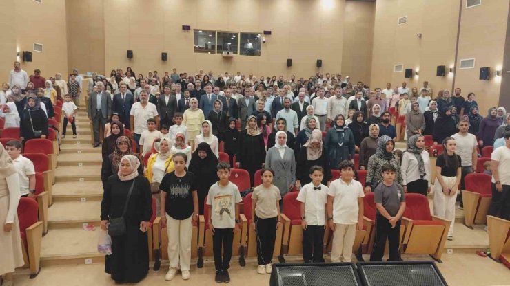 Erciş’te yaz Kur’an kursu kapanış programı düzenlendi