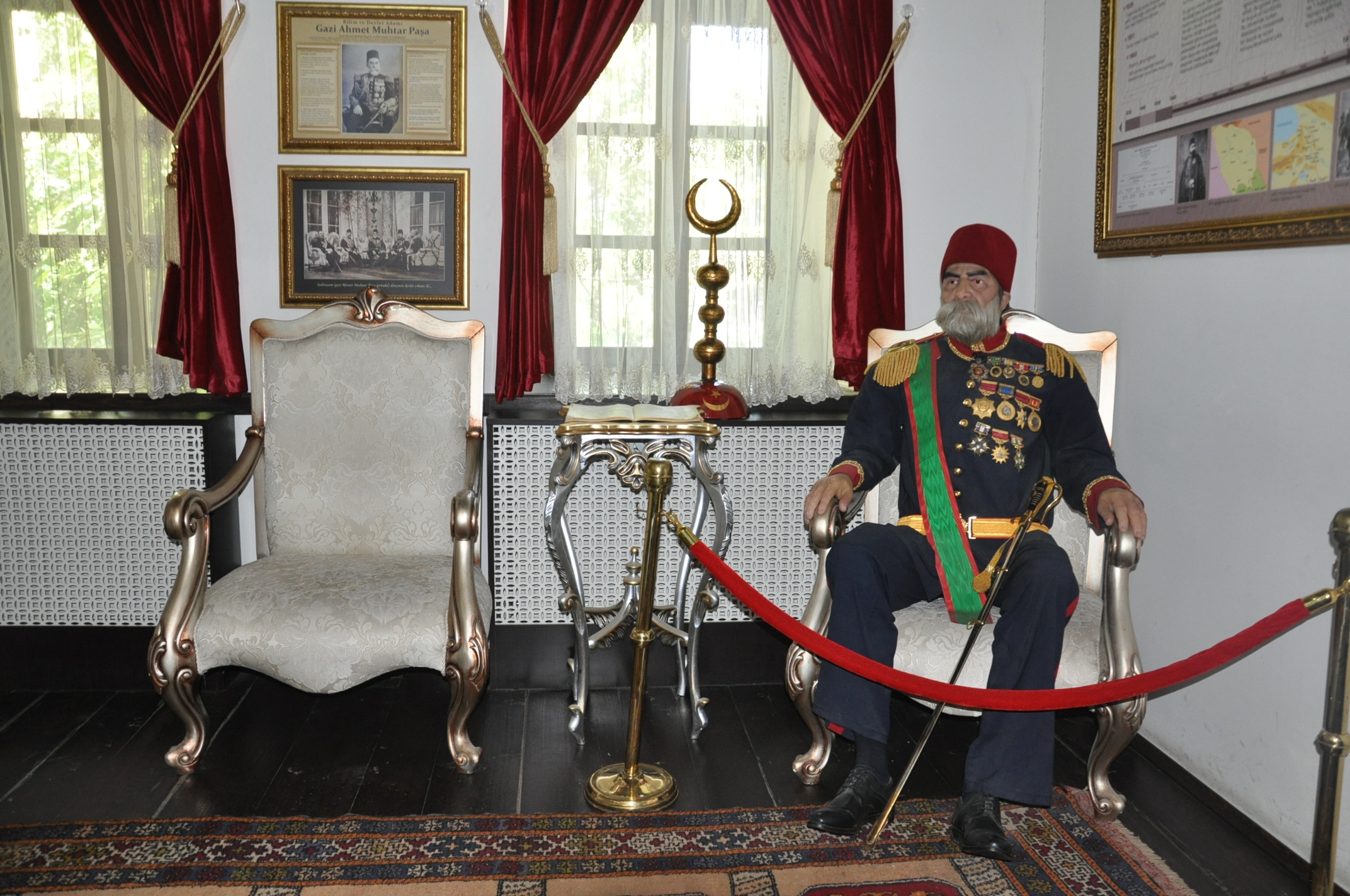 karsin-tarihine-acilan-kapi-gamp-konagi-ziyaretcilerini-buyuluyor-3.jpg