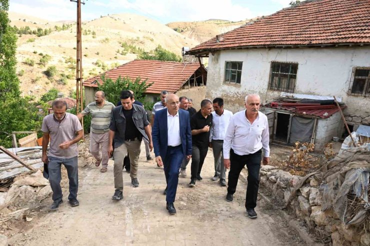 Başkan Sami Er, sel felaketinin yaşandığı Kocaözü’nü ziyaret etti