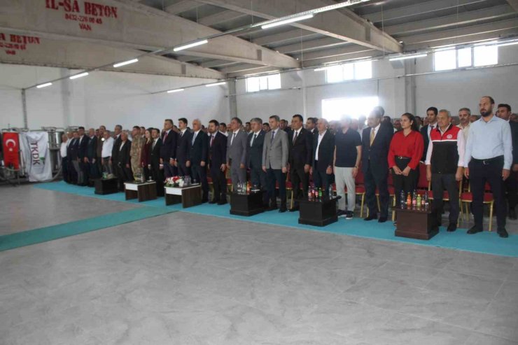 Malazgirt’te Süt Toplama Merkezi törenle hizmete açıldı